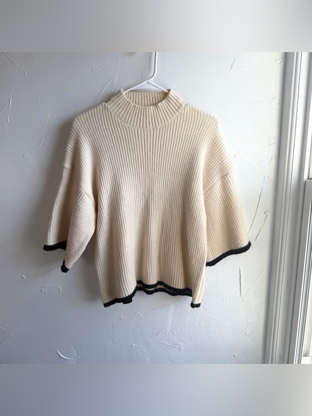 Jon & Anna contemporary knit mock neck sweater Size L/XL